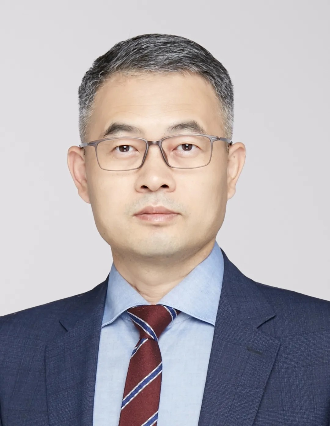 张磊.png